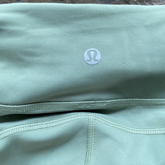 Lululemon Tights full length - Picture 5 of 6